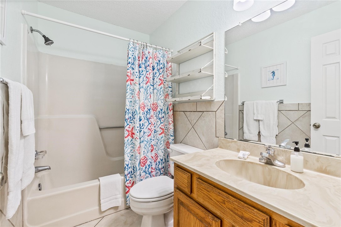 14802 Windward Dr 221 Property Photo 17