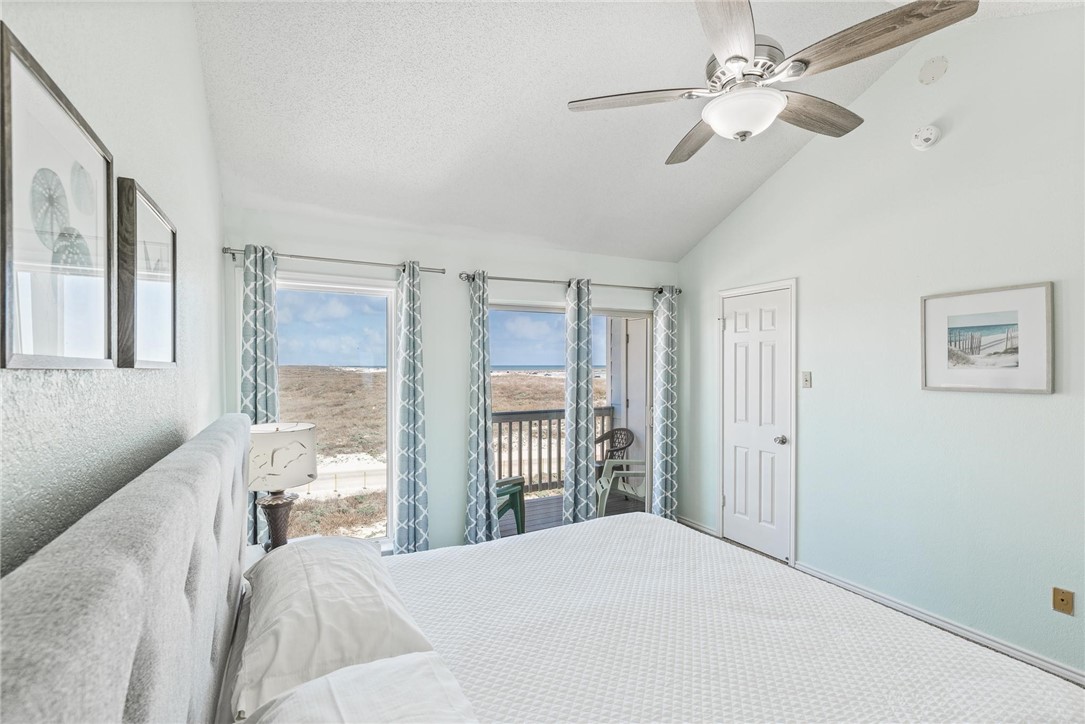14802 Windward Dr 221 Property Photo 26