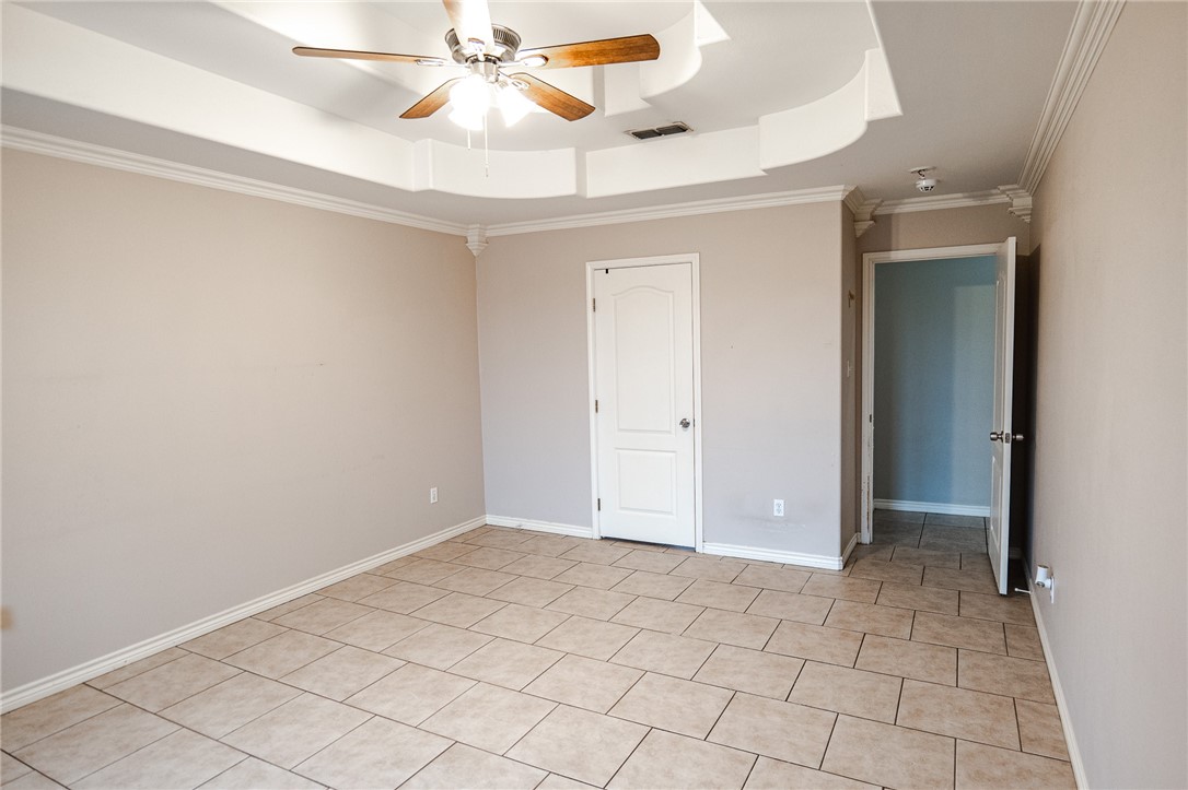 2526 Gentle Wind Ave Property Photo 6