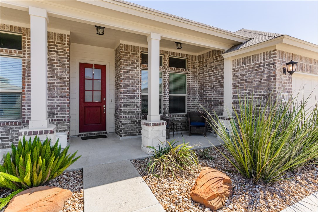 2114 Aquila St Property Photo 2