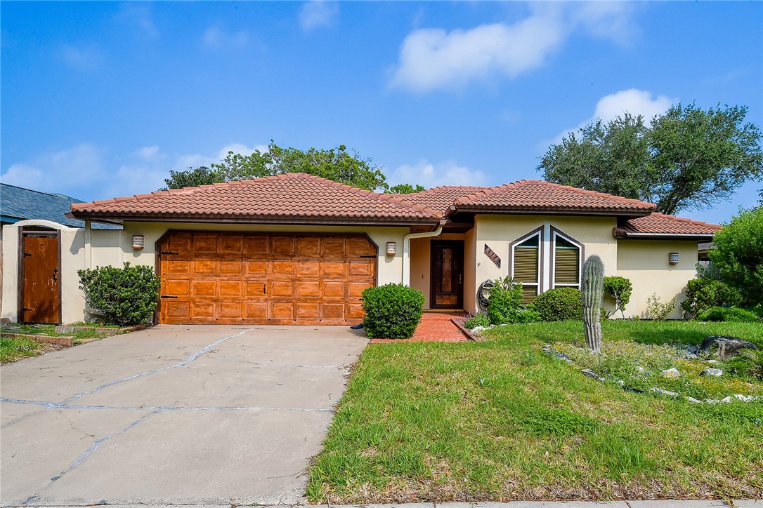 2709 Blackstone Circ Property Photo 1