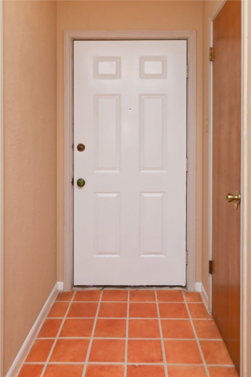2709 Blackstone Circ Property Photo 6