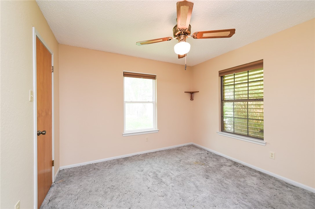 2709 Blackstone Circ Property Photo 22