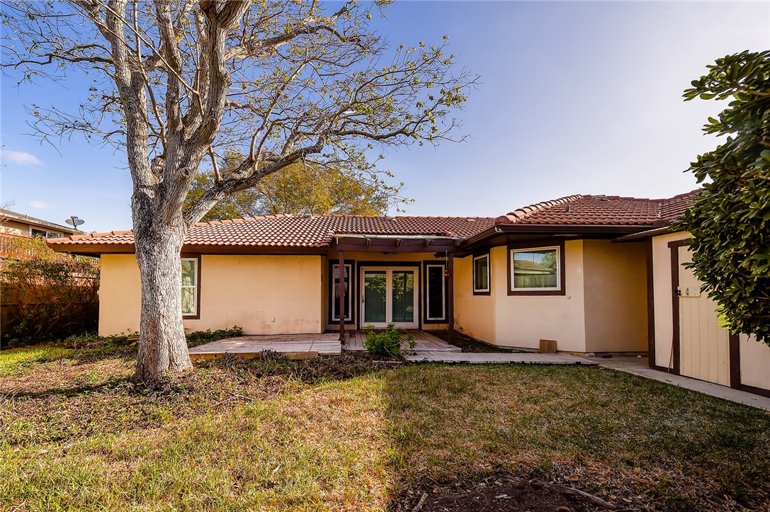 2709 Blackstone Circ Property Photo 29