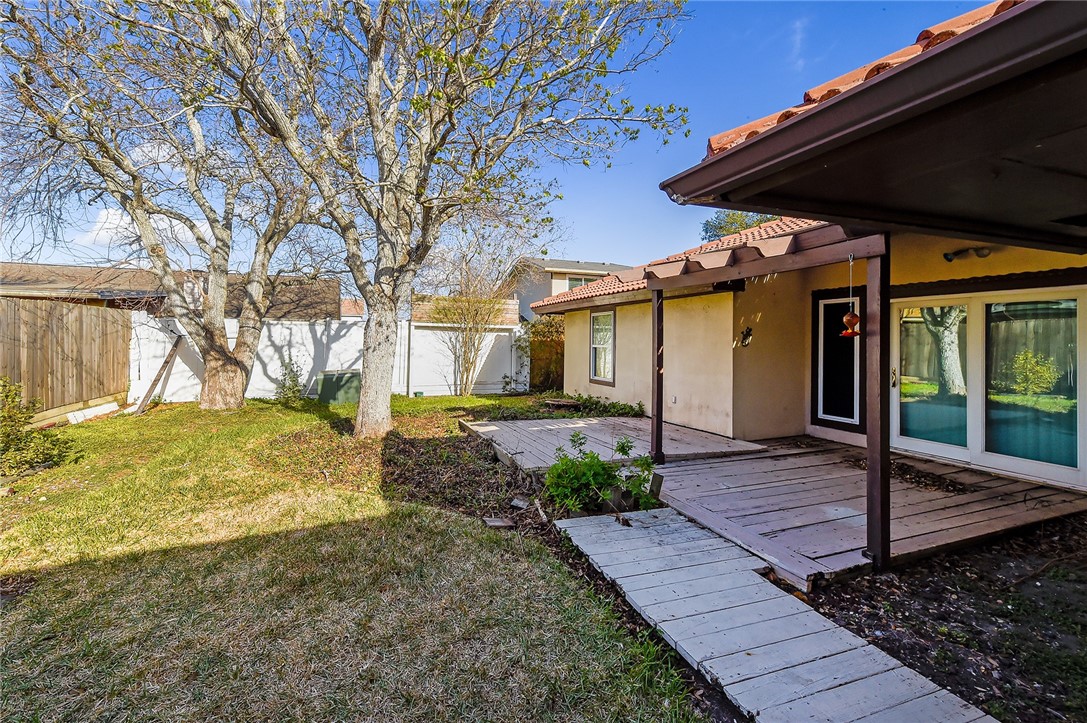 2709 Blackstone Circ Property Photo 30