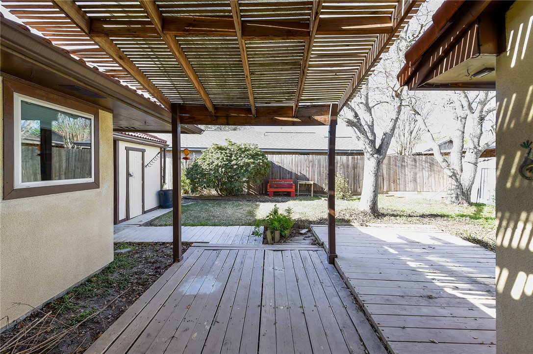 2709 Blackstone Circ Property Photo 32