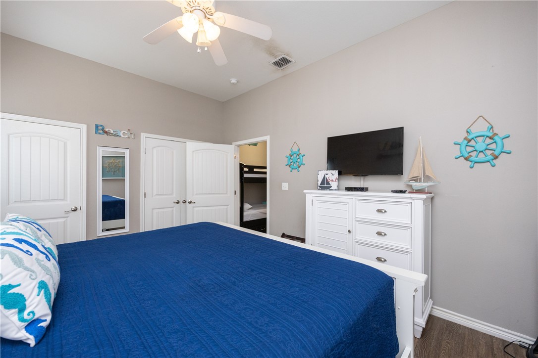 14914 Village Beach Dr Property Photo 16