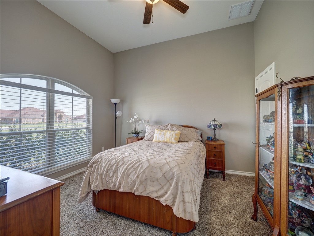 1373 Kirklees Dr Property Photo 24