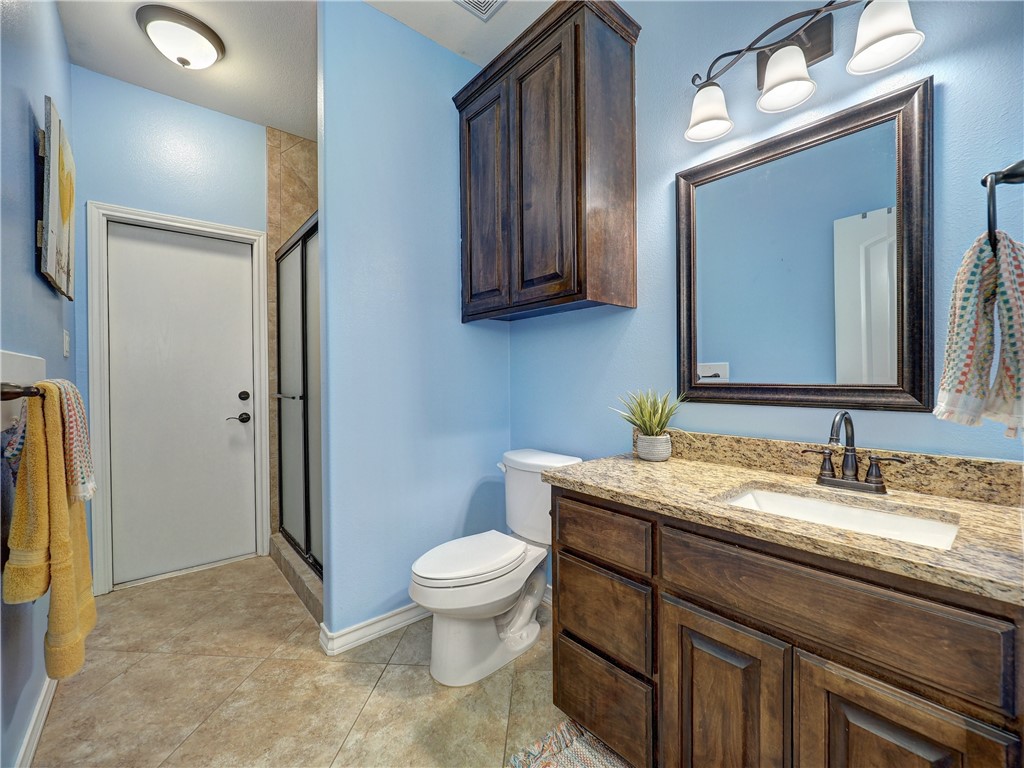 1373 Kirklees Dr Property Photo 31
