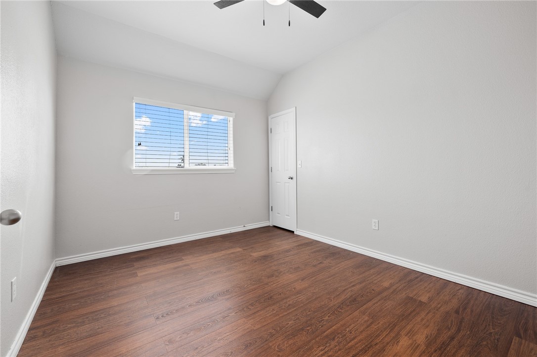 311 Erie Dr Property Photo 27