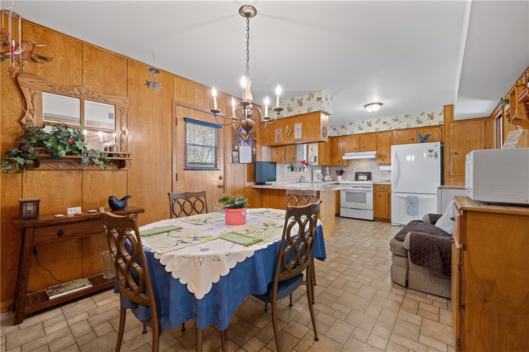 1009 Diomede St Property Photo 7