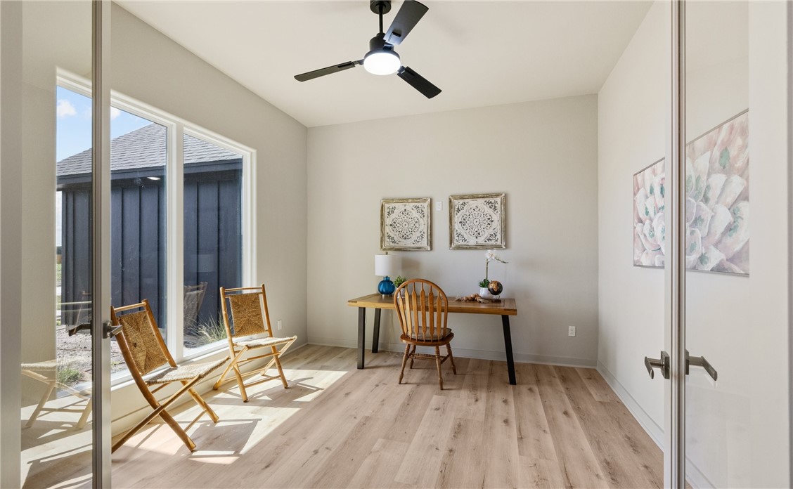 1526 Mariposa Ranch Drive Property Photo 4