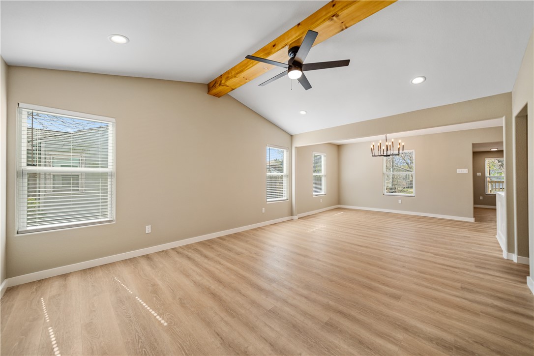 718 Indiana Ave Property Photo 3