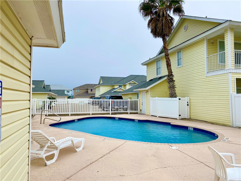 15102 Leeward Dr Property Photo 2