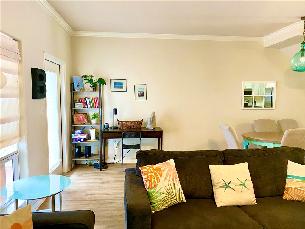 15102 Leeward Dr Property Photo 4