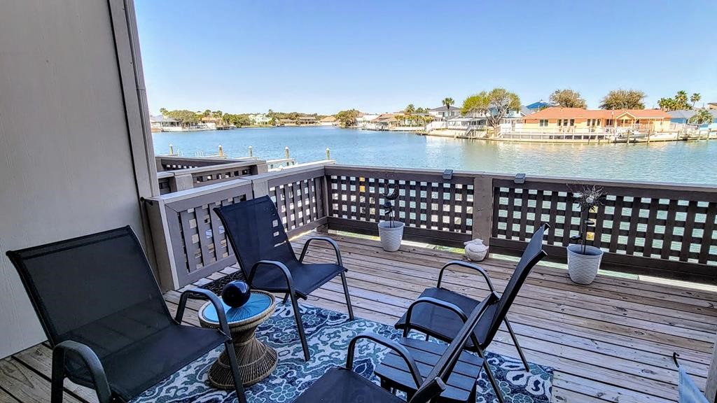 2604 Bayhouse Dr Property Photo 2