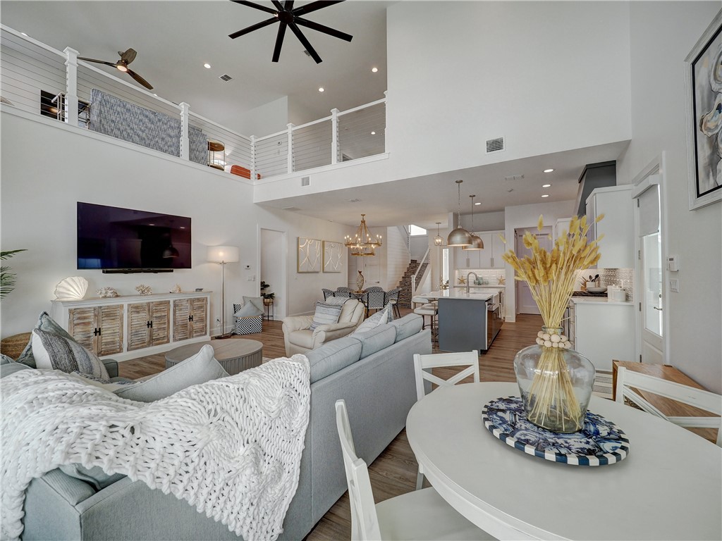 1014 Grand Cayman Ct Property Photo 10