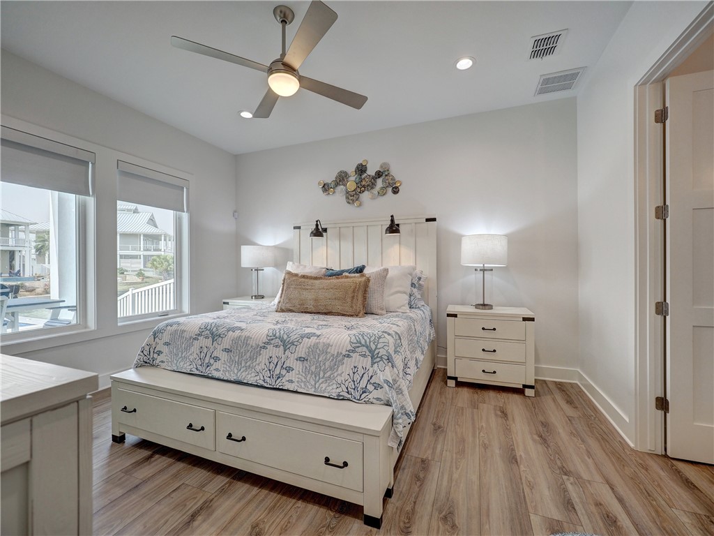 1014 Grand Cayman Ct Property Photo 16