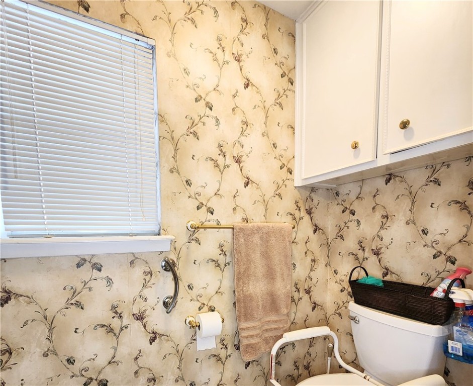 6421 Oakbrook Dr Property Photo 27