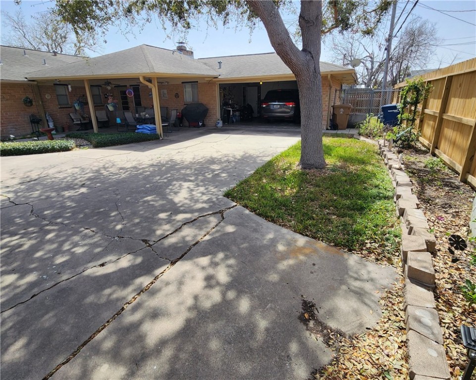 6421 Oakbrook Dr Property Photo 37