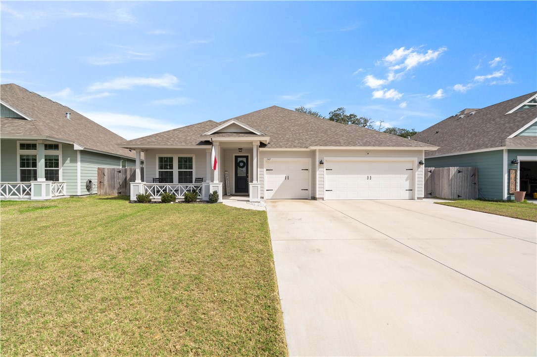 141 Angel Oak Dr Property Photo