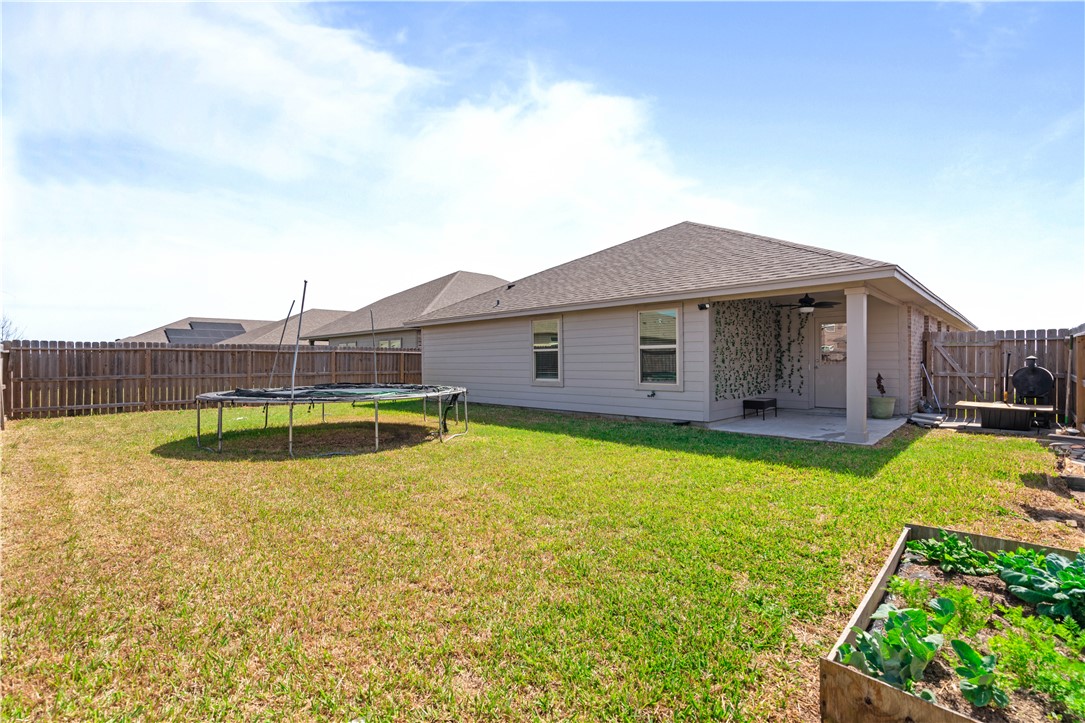7706 Iron Man Dr Property Photo 37