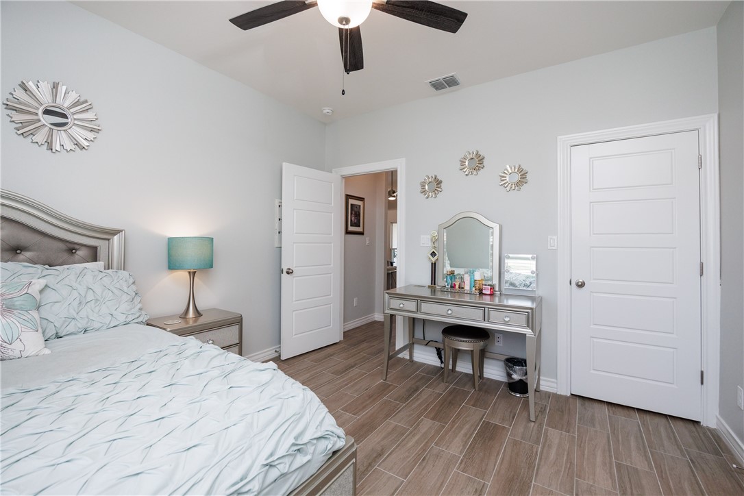 6741 Sharks Ct Property Photo 32