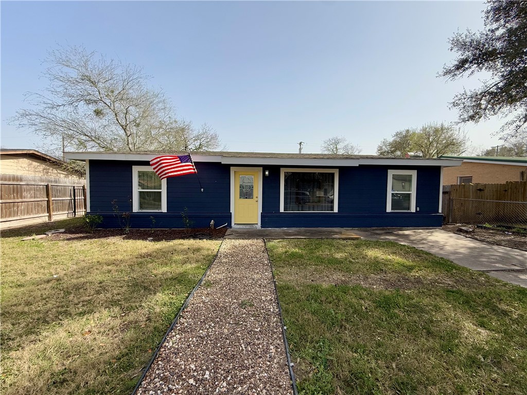 1518 E Rosewood Property Photo