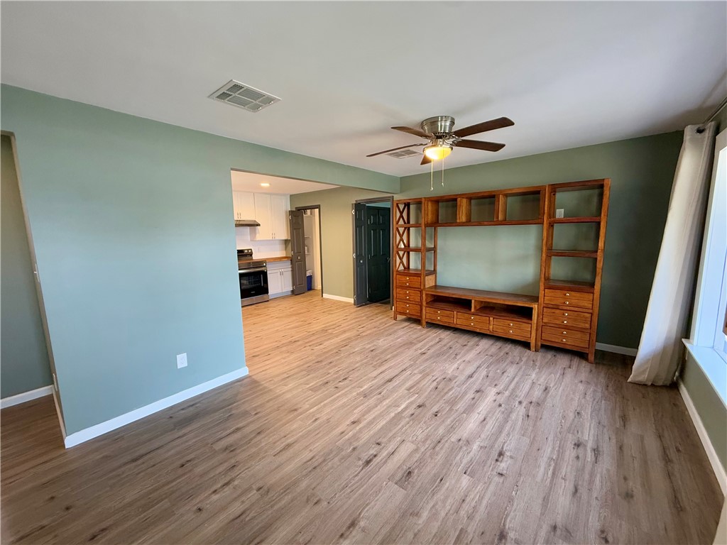 1518 E Rosewood Property Photo 6