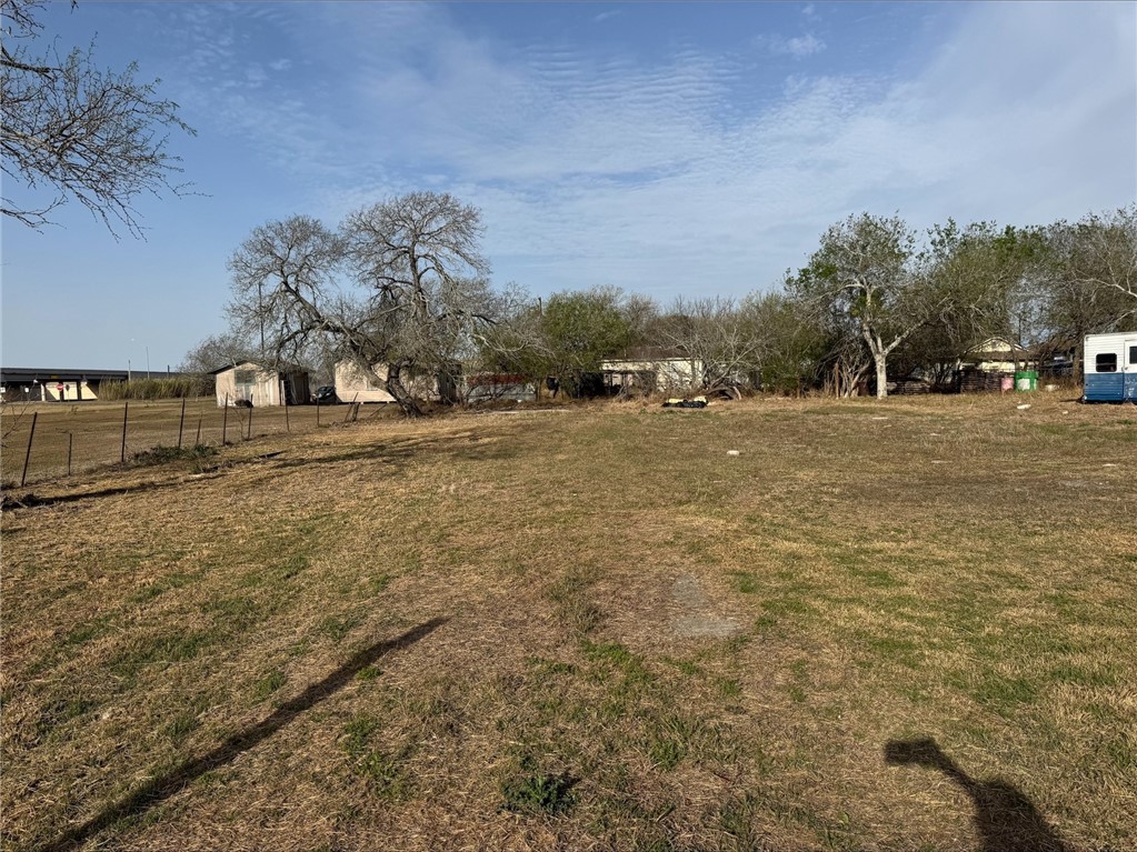 217 Rusk St Property Photo 7