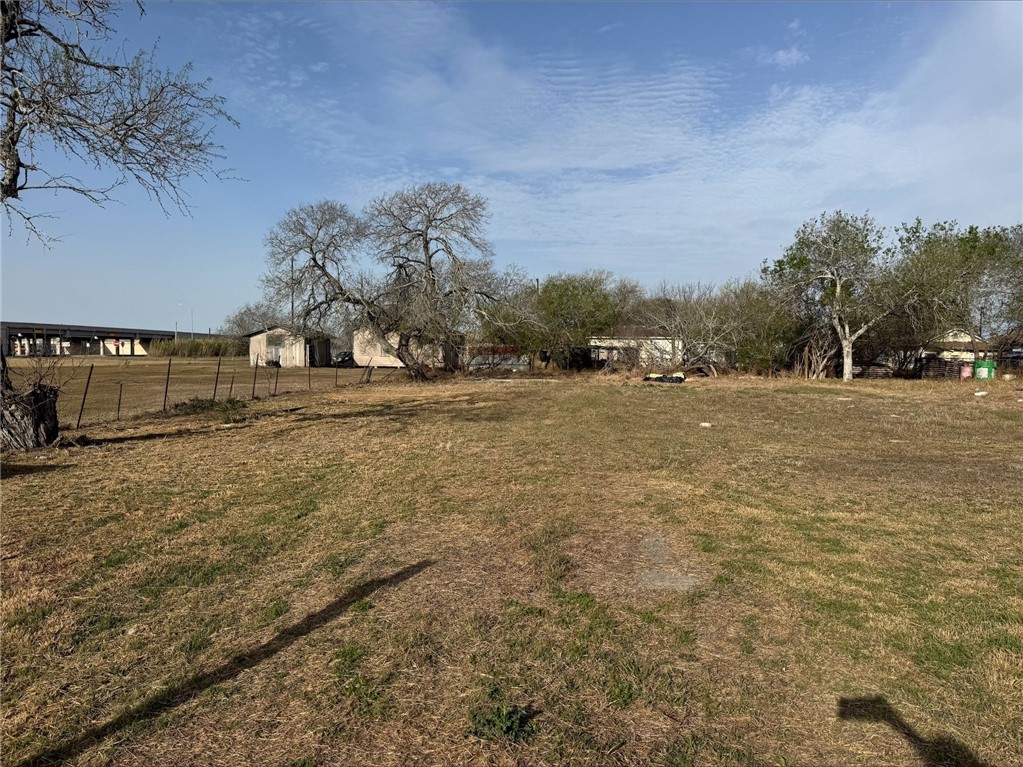 217 Rusk St Property Photo 8