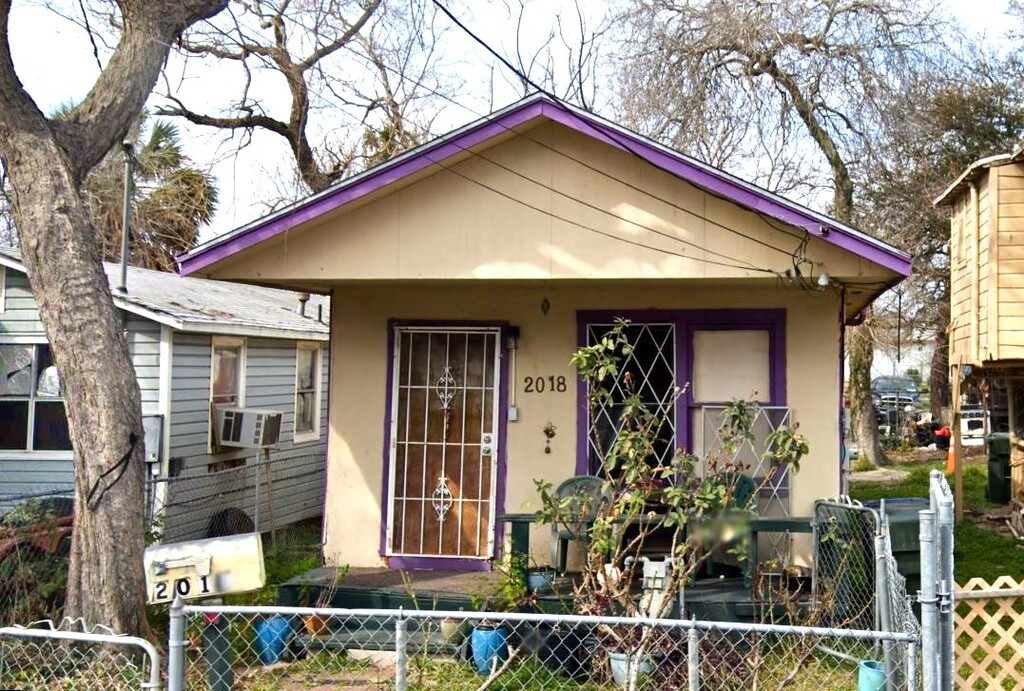 2018 Mary St Property Photo