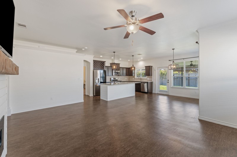 2109 Oso Bay Preserve Dr Property Photo 4