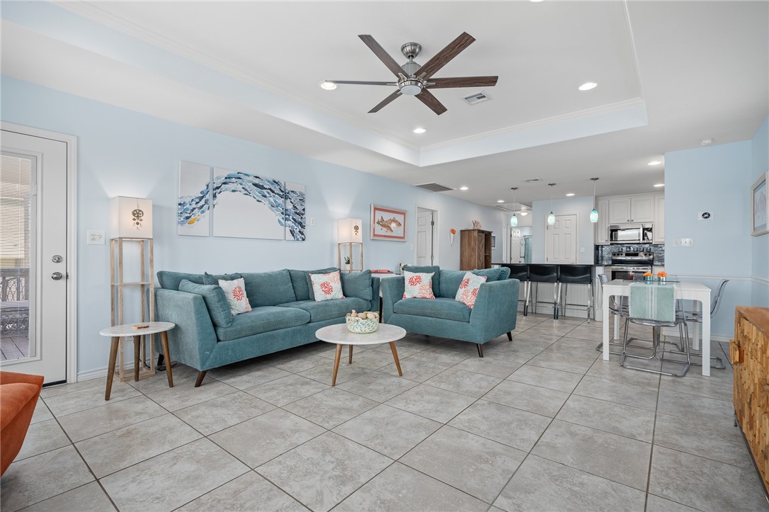630 Copano Cove Property Photo 17