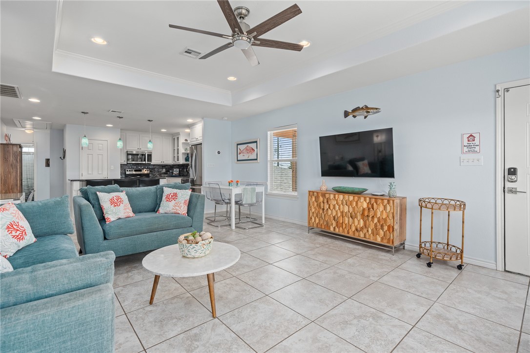 630 Copano Cove Property Photo 18