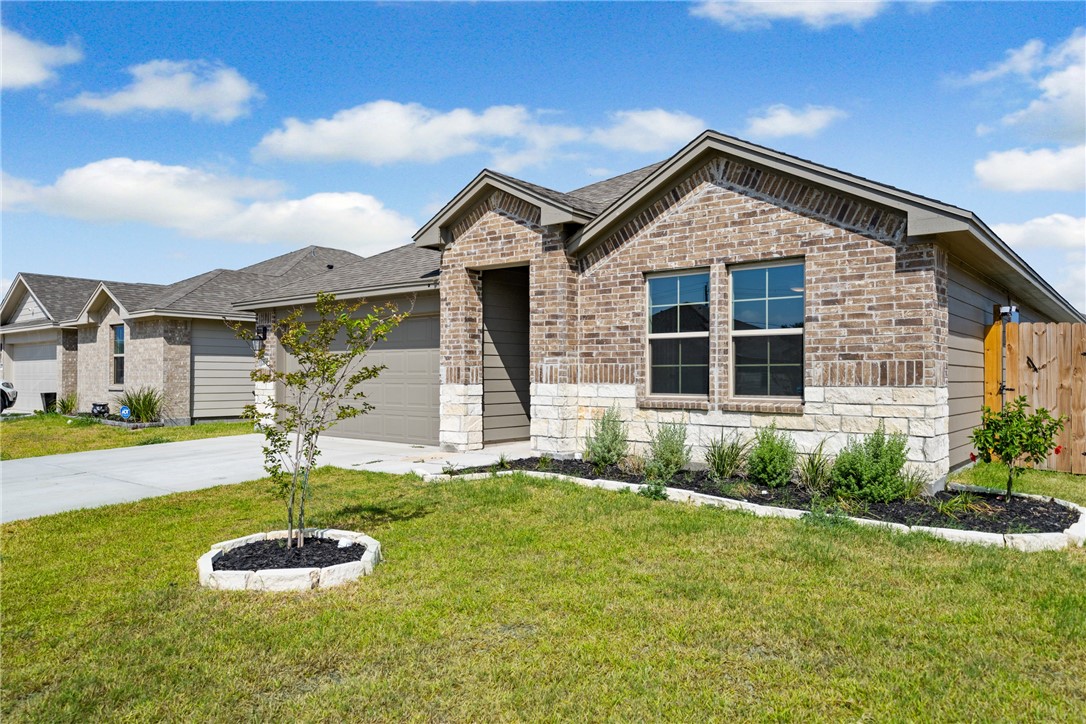 3941 Jayden Dr Property Photo 3