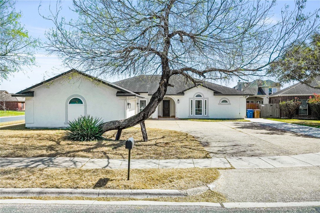 4318 Whitman Circ Property Photo 2