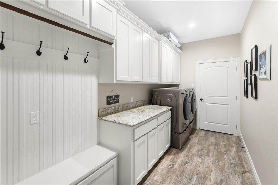 13754 Eaglesnest Bay Dr Property Photo 14