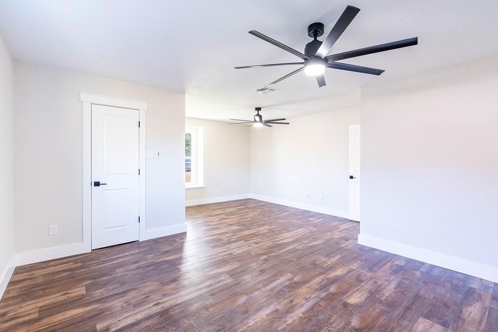 2204 Live Oak Property Photo 17