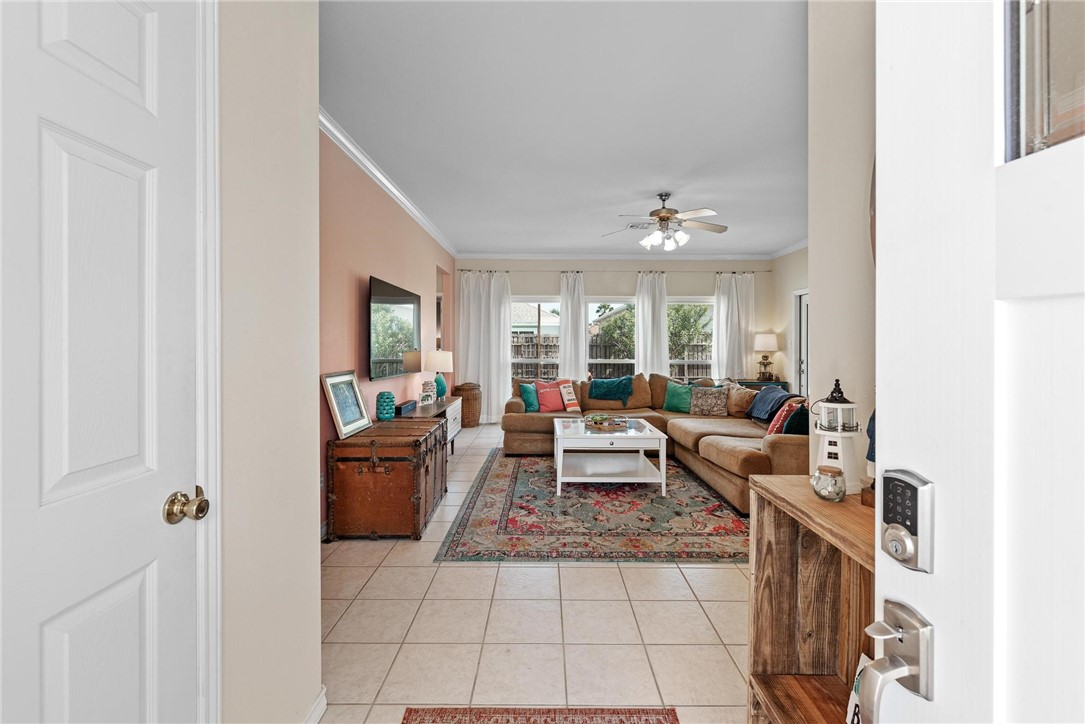 16114 Coralvine St Property Photo 3