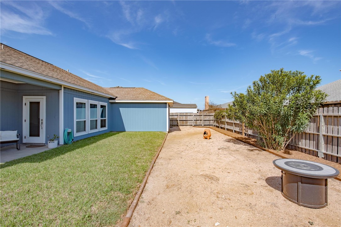 16114 Coralvine St Property Photo 22