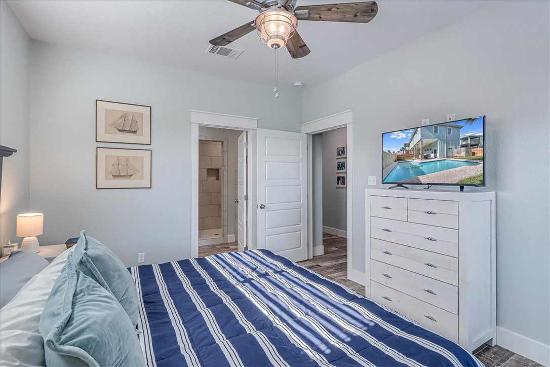 624 Dolphin Property Photo 22