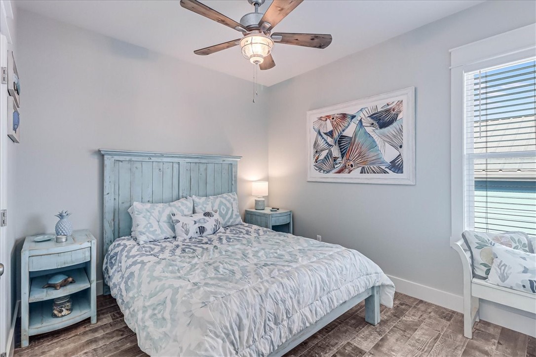 624 Dolphin Property Photo 32