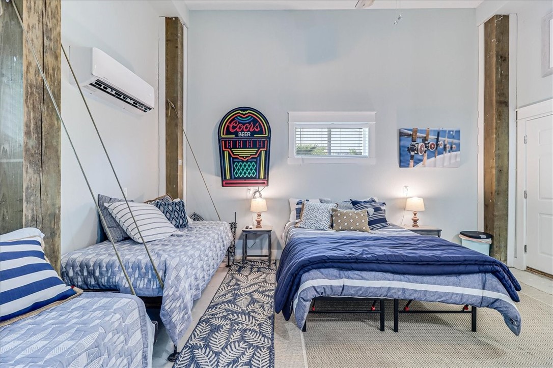 624 Dolphin Property Photo 38