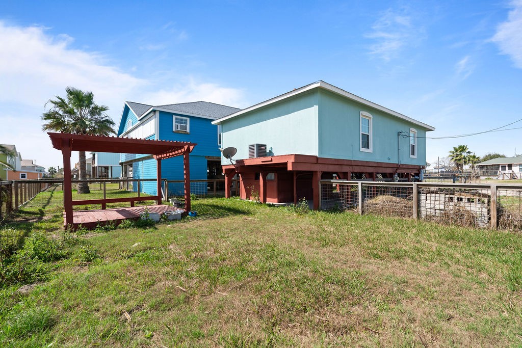 1308 S Live Oak St Property Photo 15