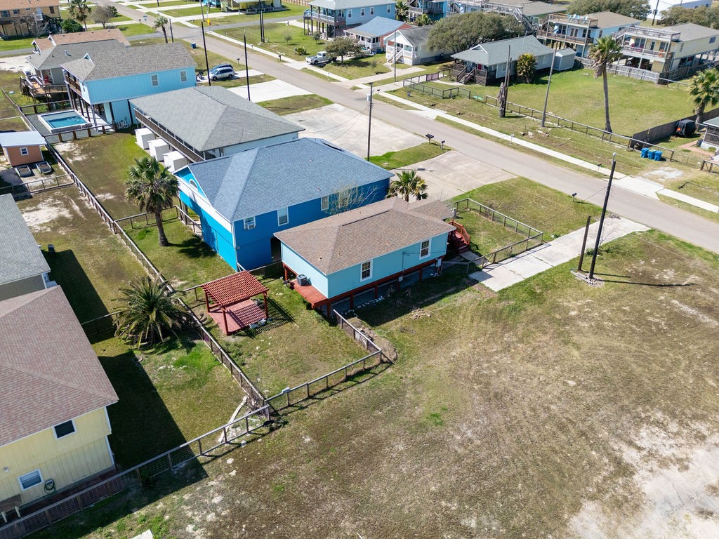 1308 S Live Oak St Property Photo 21