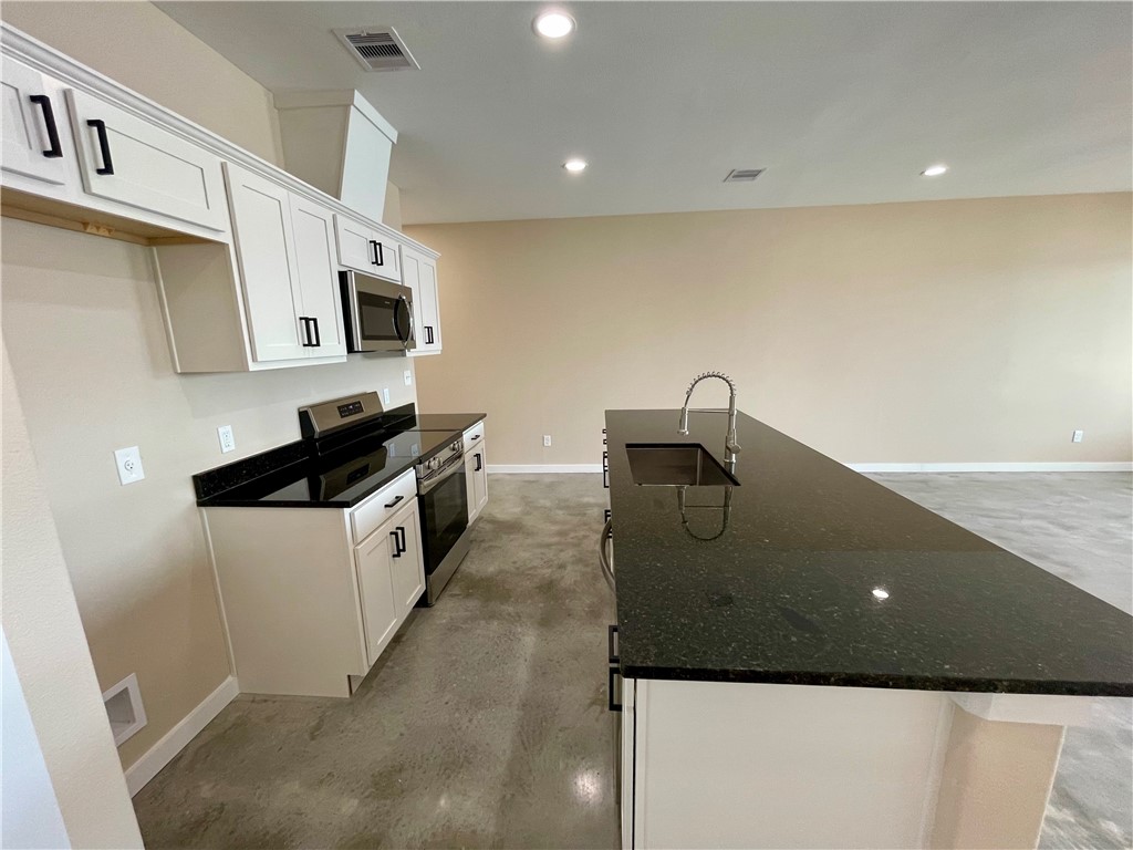 13957 Fortuna Bay Dr C Property Photo 9