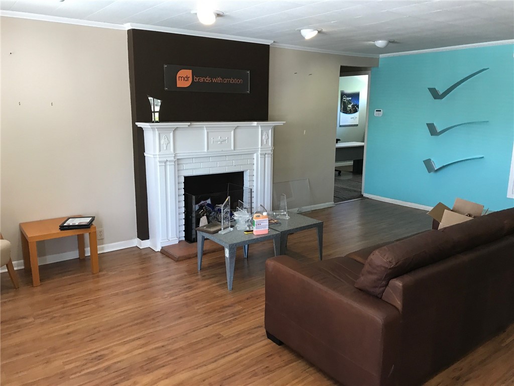 2767 Santa Fe St Property Photo 3