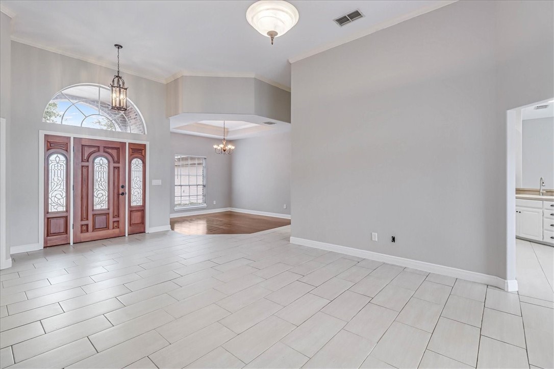7553 Annemasse St Property Photo 6