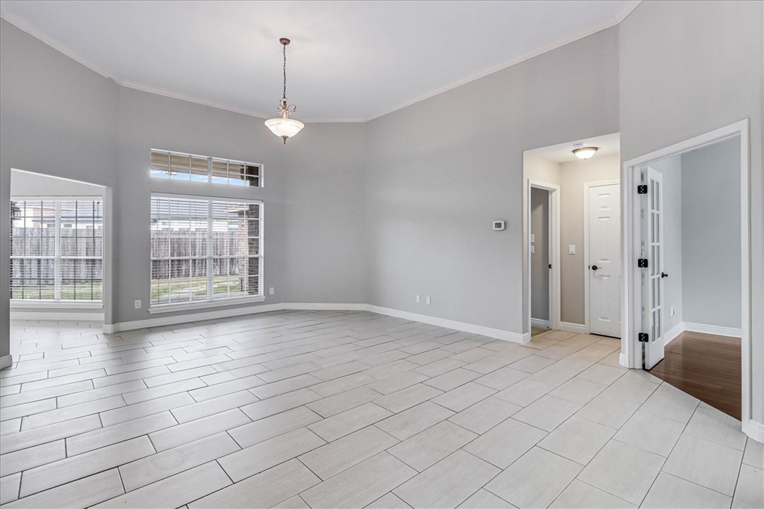 7553 Annemasse St Property Photo 8
